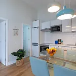 Homeforguest Modern And New Beachfront *