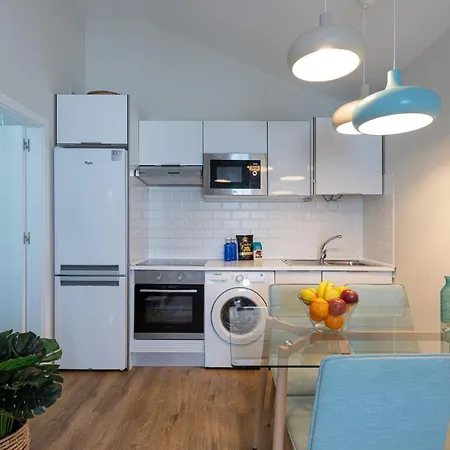Homeforguest Modern And New Beachfront Apartment *