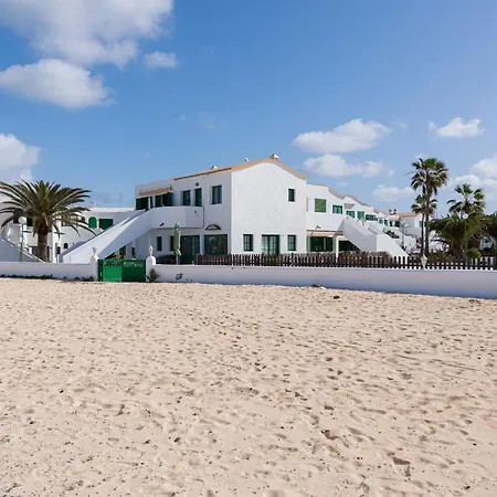 Apartment Homeforguest Modern And New Beachfront *
