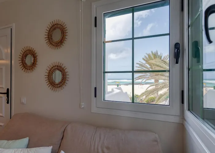 Homeforguest Modern And New Beachfront Apartman