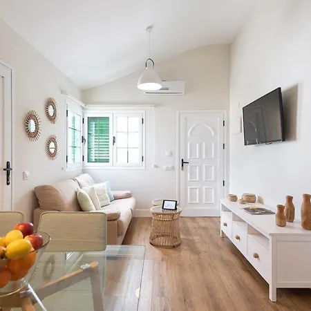 Appartamento Homeforguest Modern And New Beachfront