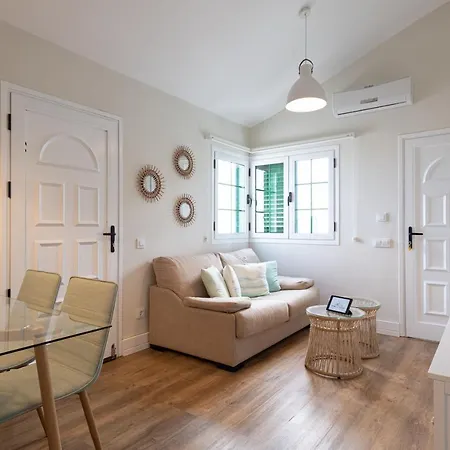 Homeforguest Modern And New Beachfront Appartamento